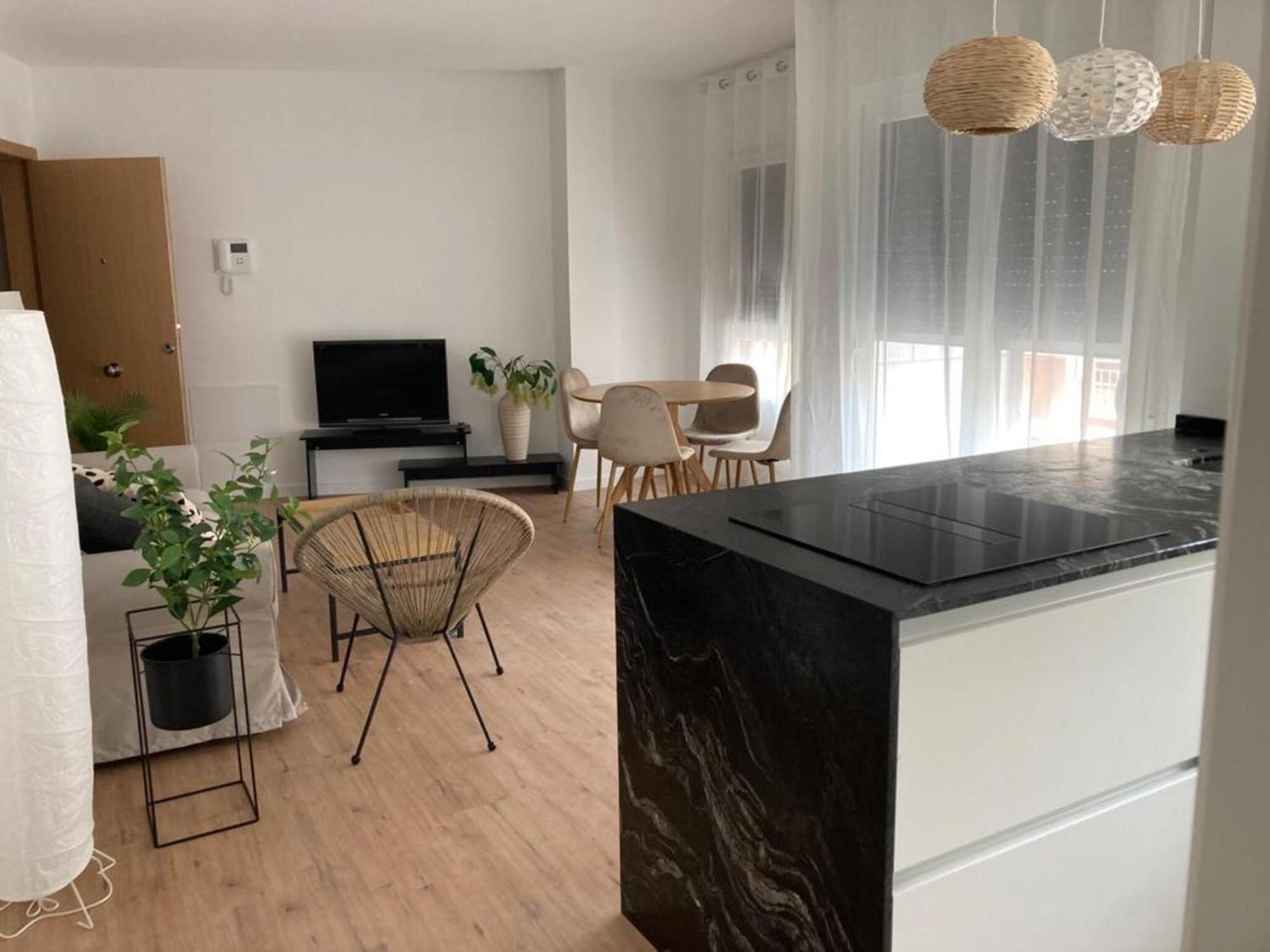 Apartamentos Nuevo Con Aire Y Wifi Águilas Kültér fotó